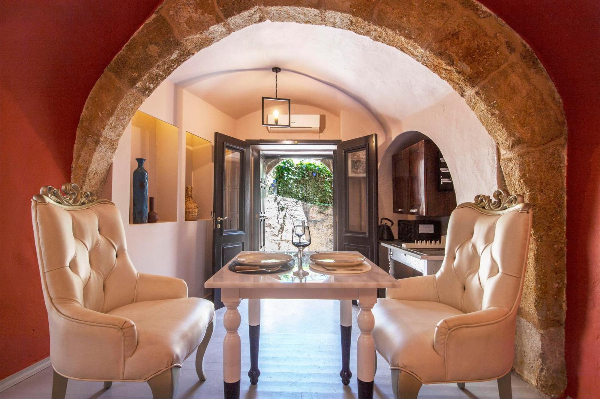 Old Town Corner Luxury Studios Rhodes City Екстер'єр фото